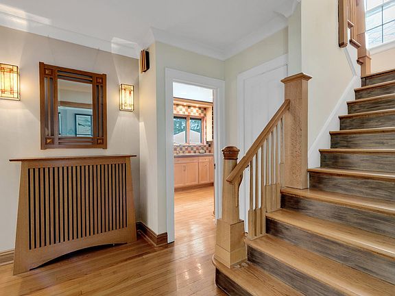 2nd image of 318 Dover Ave