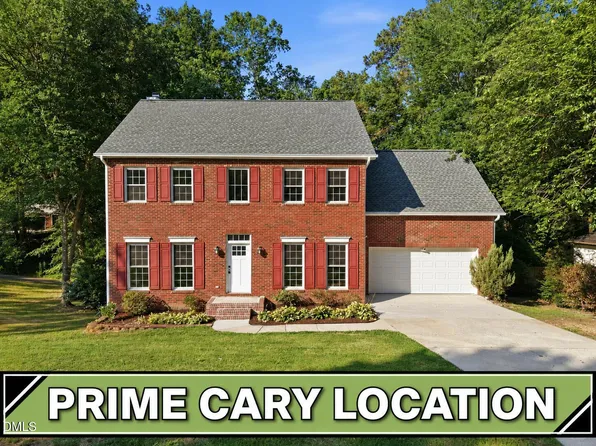 108 Rock Pointe Ln, Cary, NC 27513