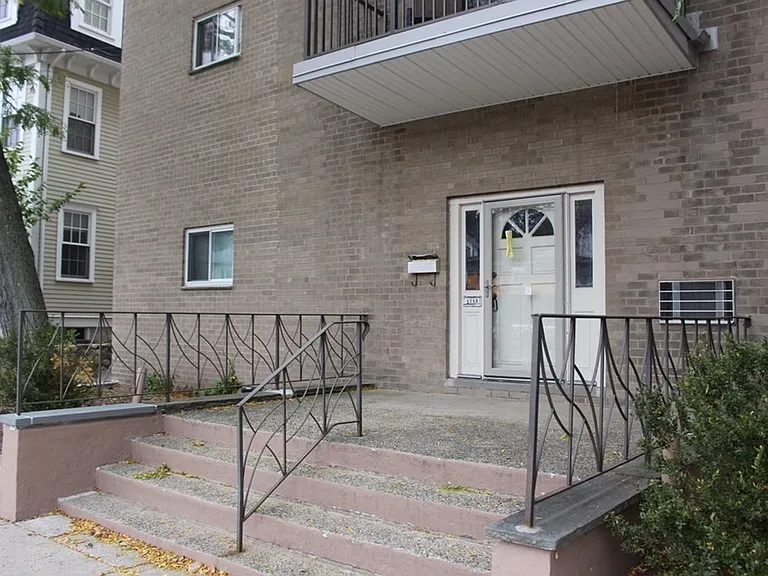 121 Tremont St #1A — Photo 14