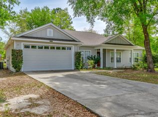 47 Amy Ln, Crawfordville, FL 32327