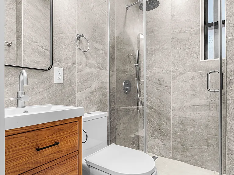 236 W 15th St #31 — Photo 16