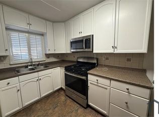 415 Grovethorn Rd, Baltimore, MD 21220