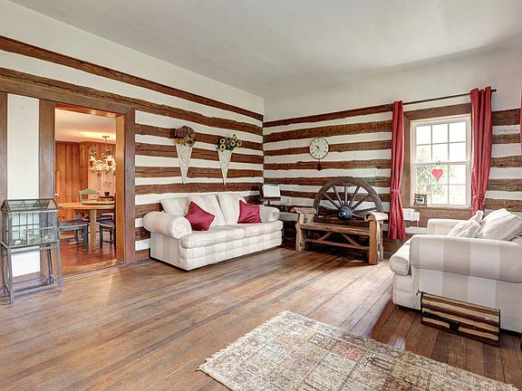 Original Log Cabin/ Living Room