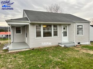 409 W Colonial St, Woodbury, TN 37190