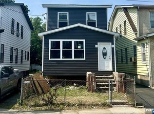 90 Paine Ave, Irvington, NJ 07111