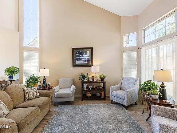 4th image of 28703 Persimmon Ln