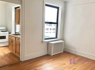 34-18 33rd St #D2, Astoria, NY 11106