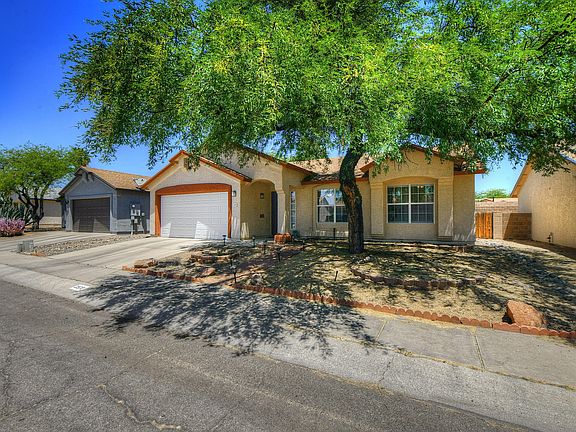 2nd image of 2570 W Camino Del Deseo