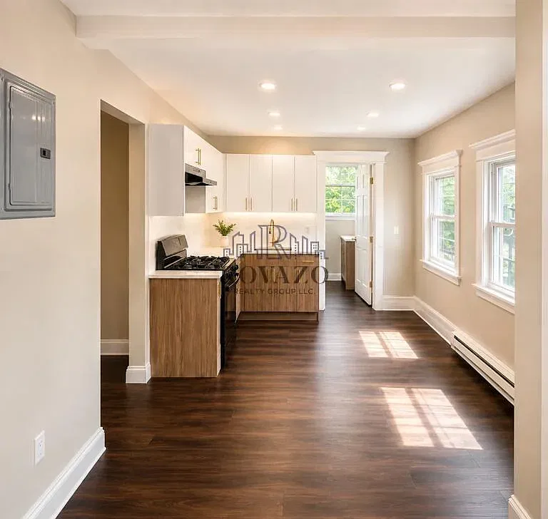 76 Ridge St — Photo 3