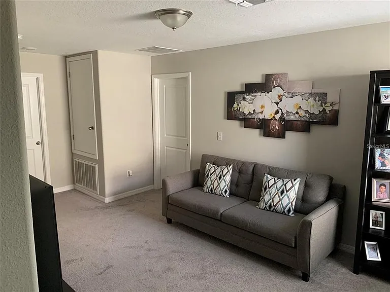 10460 Carloway Hills Dr — Photo 6