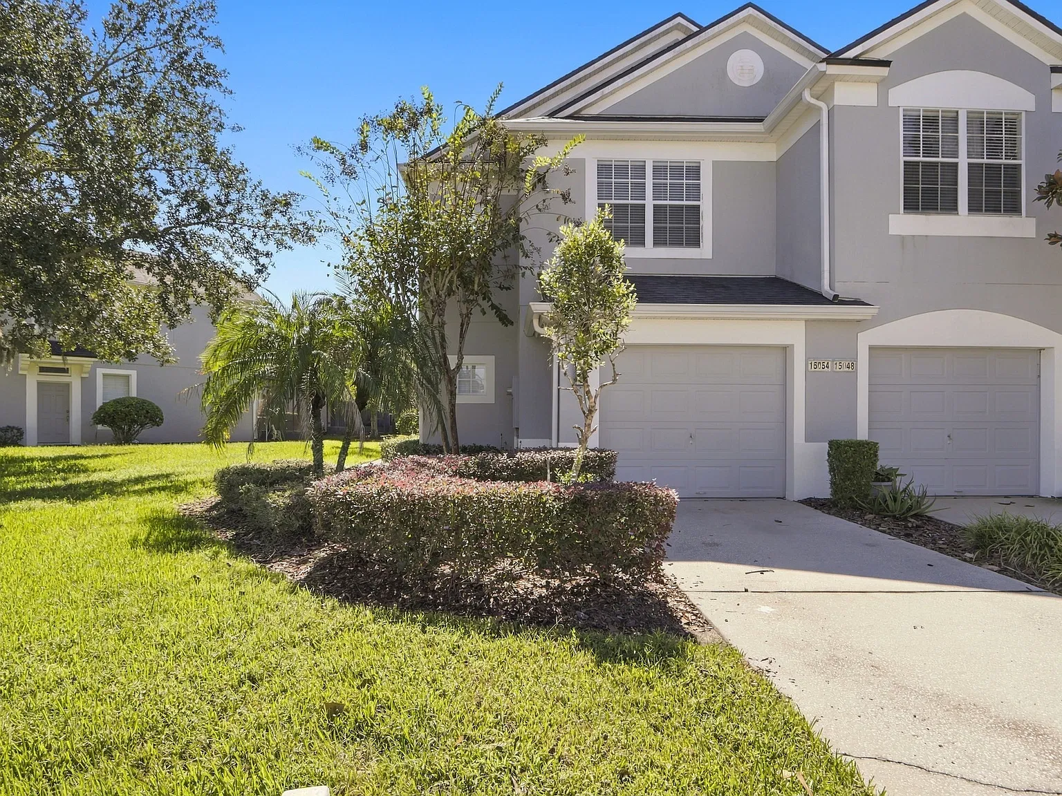 3 bed, 2.5 bath, 1720 sqft, $2,400 — Photo 2