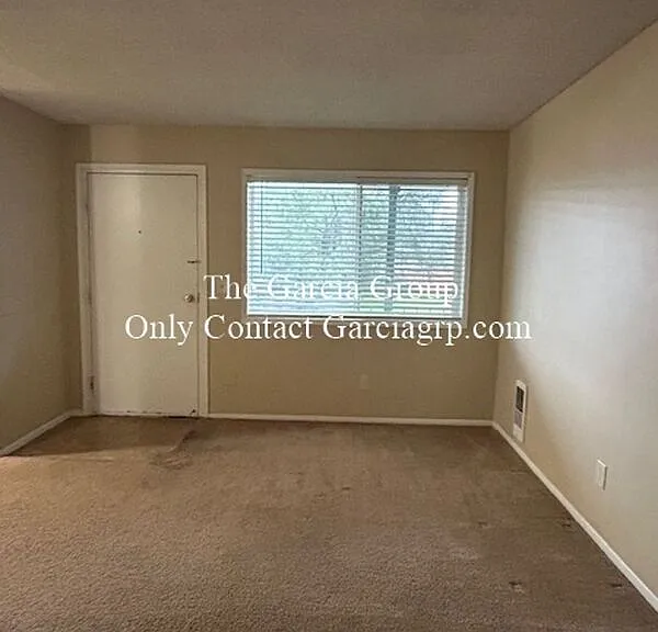 9205 E Burnside St #H203 — Photo 6