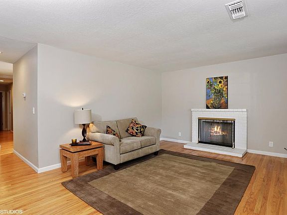 2nd image of 5642 Beauregard Way