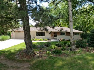 N94W19941 Victory Rd, Menomonee Falls, WI 53051