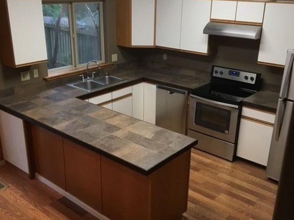 534 University Rd #1