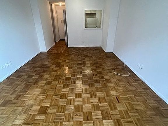 3rd image of 301 E 79th St APT 12K