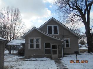 409 E Franklin St, Clinton, MO 64735