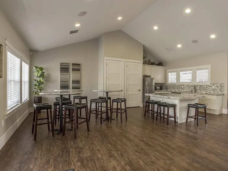Activity Center with kitchen in Vineyard