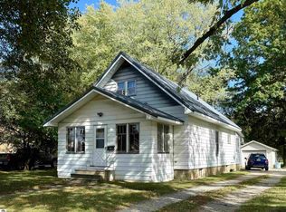 127 S State St, Alma, MI 48801