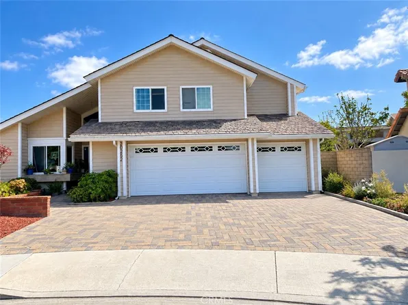 20252 Seashell Cir, Huntington Beach, CA 92646