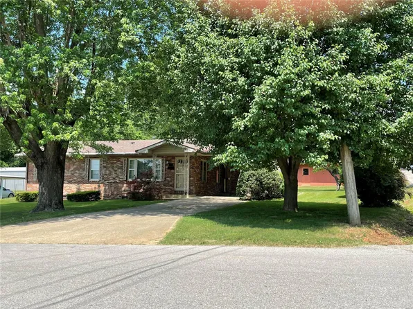 132 Sunset Dr, Piedmont, MO 63957