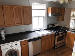 23 Saint Lukes Pl FLOOR 2, Montclair, NJ 07042