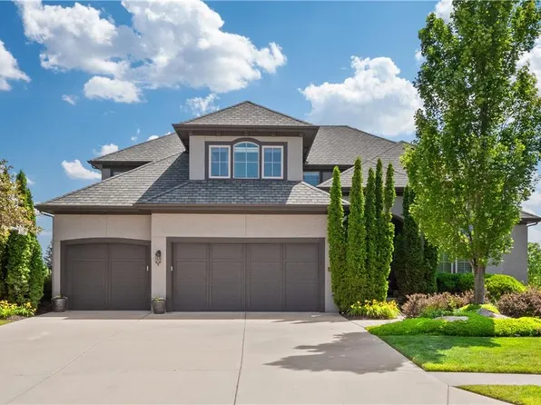 16360 Barton St, Overland Park, KS 66221
