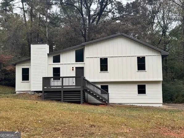 42 Church Ln, Whitesburg, GA 30185