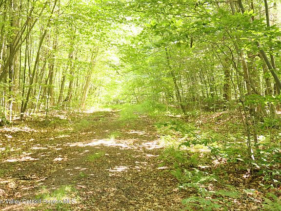 4th image of 174 High Peak Road
