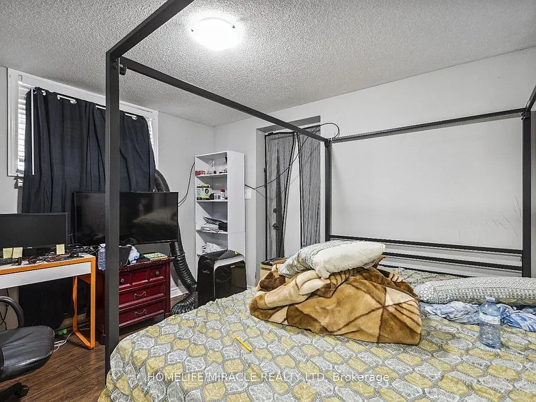 262 Patricia Ave #2 — Photo 12