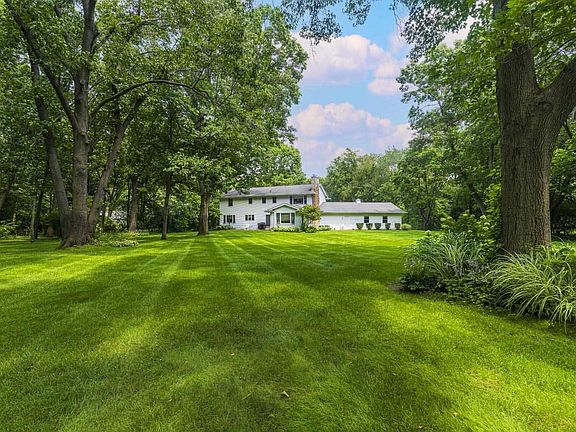 3rd image of 53870 Crystal Creek Ln