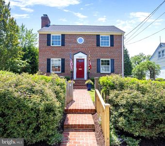 5902 Walton Rd, Bethesda, MD, 20817
