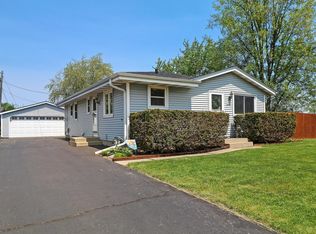 5704 67th St, Kenosha, WI 53142