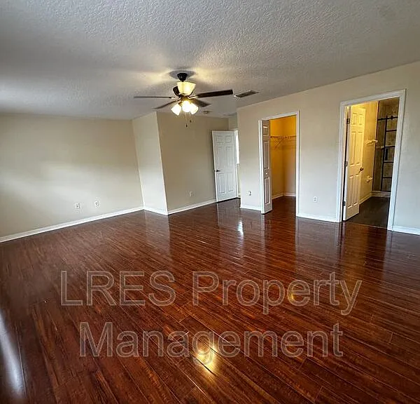 2825 Cliffe Ct — Photo 21