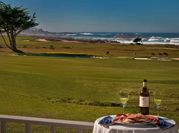 1016 Rodeo Rd, Pebble Beach, CA 93953