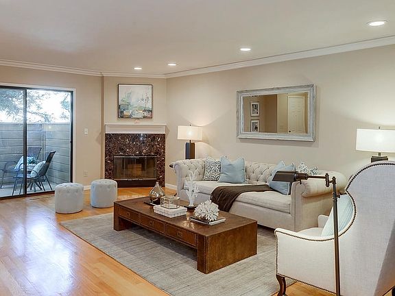3rd image of 108 Carlos Ave #B