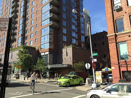 Rented by Halstead Real Estate | media 14