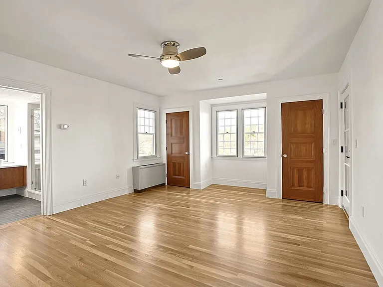 165 Winthrop Rd #D — Photo 19