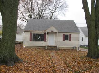 1218 Frank Hall Dr, Albert Lea, MN 56007