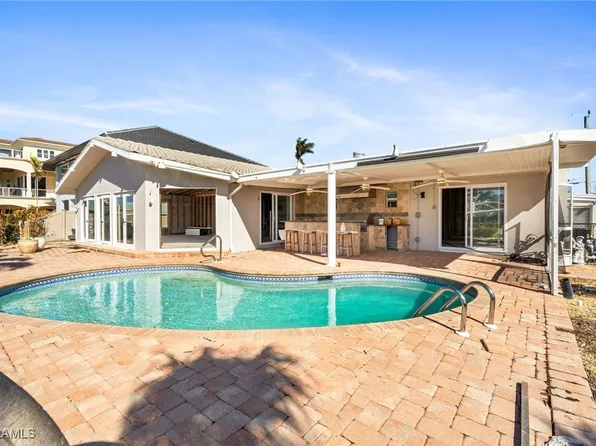 18308 Cutlass Dr, Fort Myers Beach, FL 33931