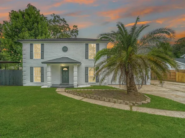 1902 Papoose Trl, Crosby, TX 77532