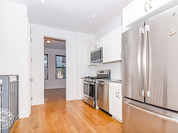 2nd image of 1501 Dekalb Ave #1RF