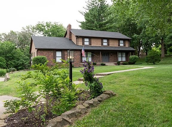3rd image of 87 Stonecrest Dr