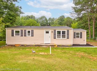 10455 Nichols Rd, Montrose, MI 48457