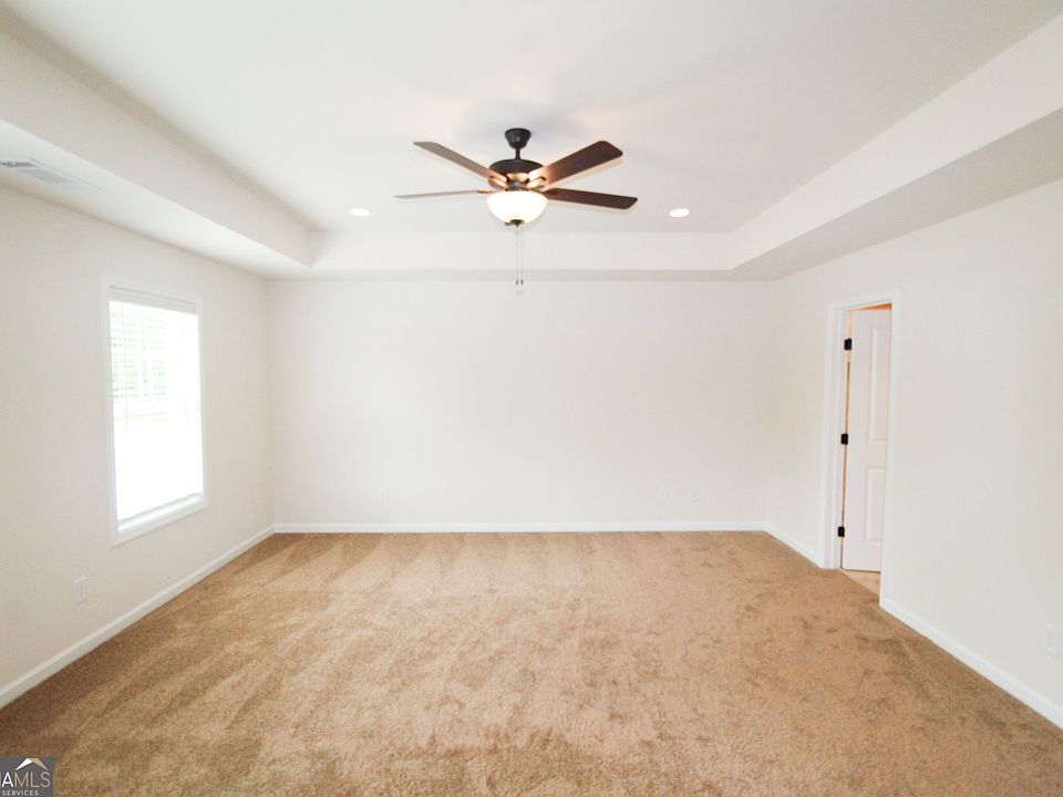 1st image of 4 Dewey Rd