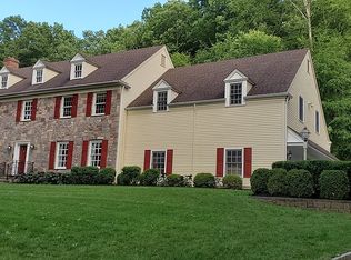 4 Shenandoah Ct, Califon, NJ 07830