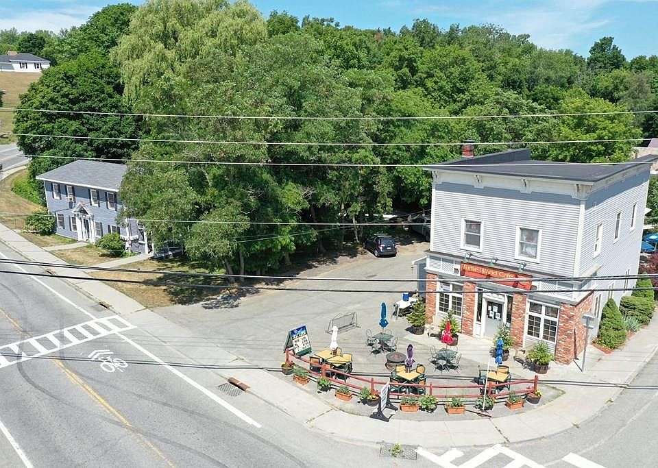 1st image of 3790 Main St