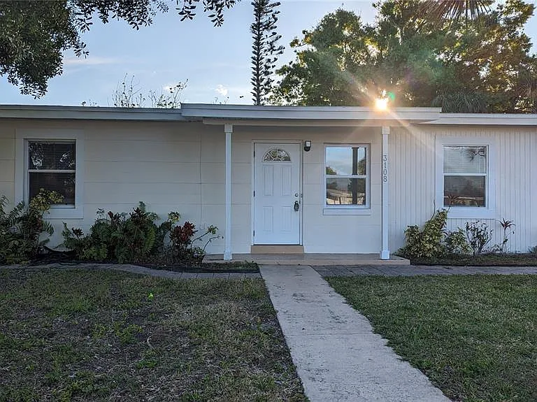 3108 Whiting Ln — Photo 2