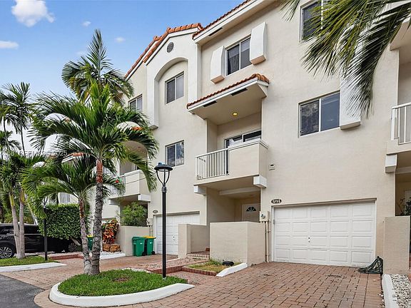 2nd image of 21399 Marina Cove Cir APT 14