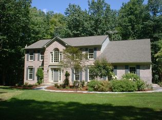 10000 Hampton Rd, Fairfax Station, VA 22039